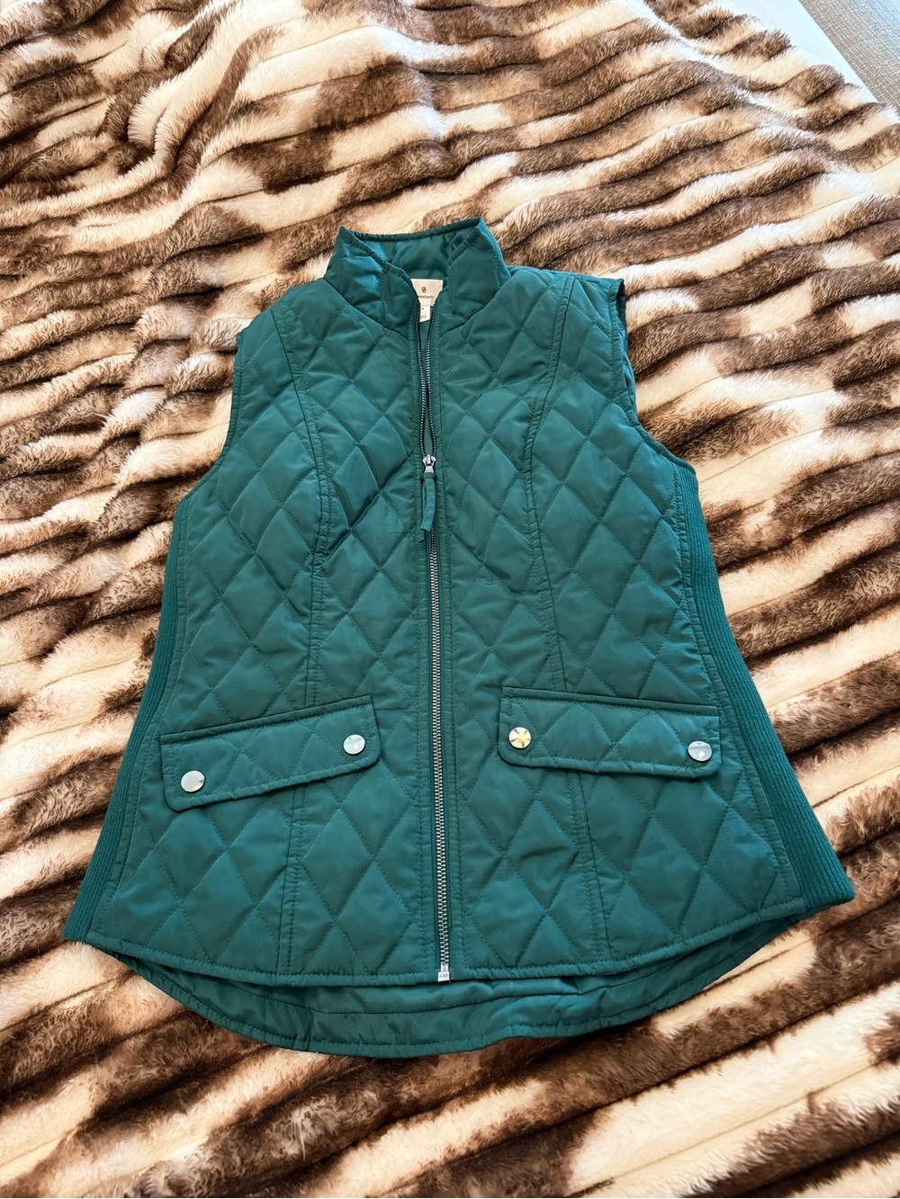 dressbarn Teal Quilted Women’s Vest with Snap Pockets